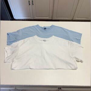 bundle old navy boxy tees 🩵🤍